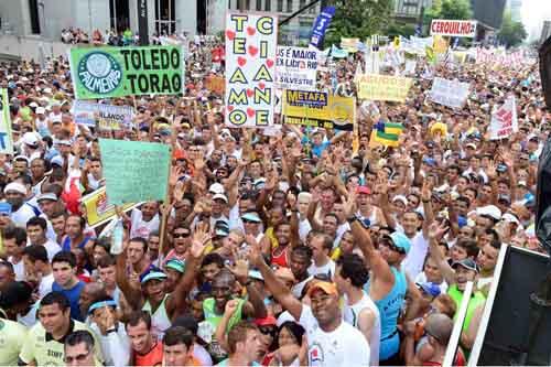 Um cadeirante morreu na manhã dessa segunda-feira, dia 31 de Dezembro, depois de sofrer um acidente quando participava da Corrida Internacional de São Silvestre / Foto: Sérgio Shibuya/MBraga Comunicação