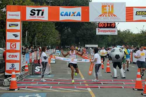 Primeiro nos 10 K / Foto: Marcelo Fim/Midiasport