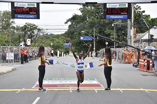 Janet Cheruto Masai (Quênia) vence a 21ª Volta Internacional da Pampulha  / Foto: Sérgio Shibuya/Divulgação Yescom