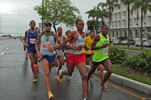 Mais de 3.500 atletas já confirmaram presença no evento que conta com os percursos de 21km, 10km e 5km e acontece no dia 20 de novembro. Inscrições on-line seguem até essa sexta-feira / Foto: Foco Radical/Divulgação