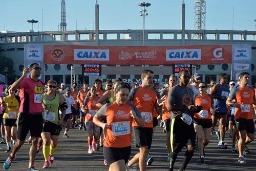 Daniel Kiprotich e Caroline Kimosop foram os mais rápidos neste domingo. Giovani dos Santos e Adriana da Silva ficaram com os vices / Foto: Pinguim