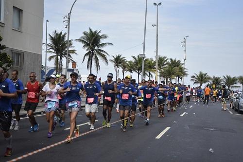 Milhares de atletas participarão da prova, com largada em São Conrado e chegada no Aterro do Flamengo, a partir das 8h / Foto: Sérgio Shibuya/MBraga Comunicação