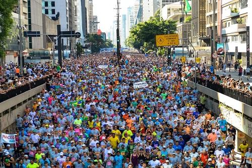 "pipocas" são um problema para organização da São Silvestre / Foto: Gazeta Press