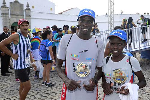 Os quenianos campeões  / Foto: Luiz Doro /adorofoto/HT Sports