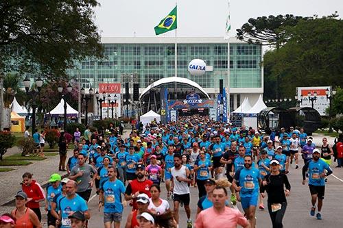 Início da prova em Curitiba  / Foto: Luiz Doro /adorofoto/HT Sports