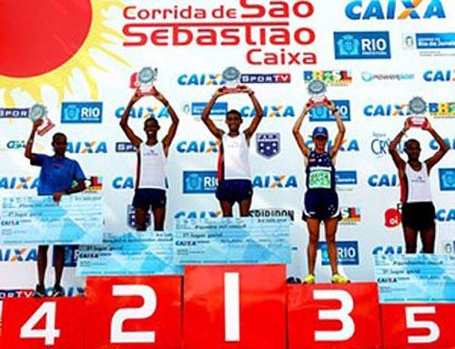 Pódio da corrida de São Sebastião / Foto: Cláudio Torós /Divulgação 