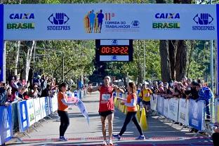 Corredores e caminhantes comemoraram o Dia Mundial do Trabalho/ Foto: Sérgio Shibuya/MBraga Comunicação