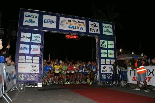 Inscrições para a Blumenau Night Run, que terá trajetos de 5k e 10k, podem ser feitas até o dia 30 de agosto / Foto: Divulgação