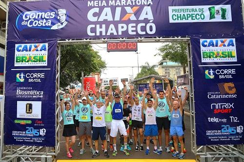 Com grande presença dos atletas prova terá 1.500 participantes nos percursos de 21km, 10km, 5km, Caminhada Inclusiva e Maratoninha Kids. Largadas a partir das 7h30 na Praça Coronel Bertaso / Foto: Junior Duarte