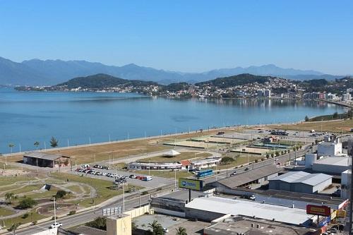 Prova conta com os percursos de 21 km (solo e duplas), 10 km e 5km. Largada será às 7h, na Av. Beira-Mar de São José / Foto: SECOM/PMSJ