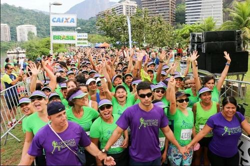 Participantes da prova, que acontece na Lagoa Rodrigo de Freitas, neste domingo, falam sobre os benefícios do esporte / Foto: Cláudio Torós