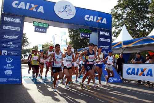 Largada da elite feminina, no ano passado / Foto: Luiz Doro/ adorofoto