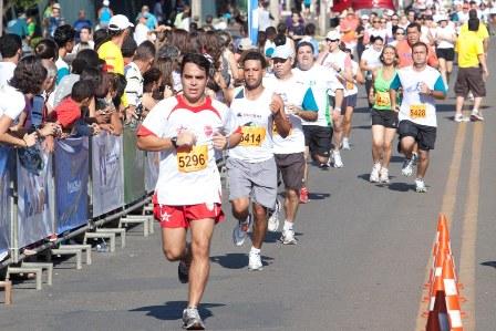 O Circuito de Corridas da Caixa chega a sua quarta etapa na temporada 2011 e pela oitava vez a cidade de Fortaleza, no Ceará, será palco de uma prova da competição / Foto:  Weimer Carvalho/VIPCOMM