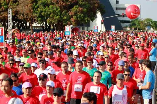 Das 4 mil vagas oferecidas para a modalidade, restam poucas, e os lugares disponíveis para a caminhada de 3 km (2 mil inscrições) já foram preenchidos / Foto: Divulgação