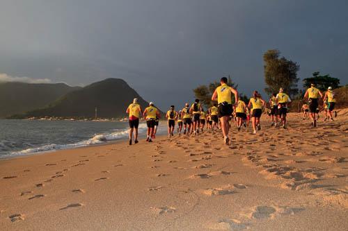 Cruzar a ilha de Florianópolis de Sul a Norte em um percurso paradisíaco de 90km que mistura corrida em trilha, mountain bike e canoagem. Esse é o desafio que atletas profissionais e amadores enfrentam no próximo dia 19, quando a Capital catarinense recebe a quinta edição do Multisport Brasil  / Foto: Denny Sach/Multisportbrasil