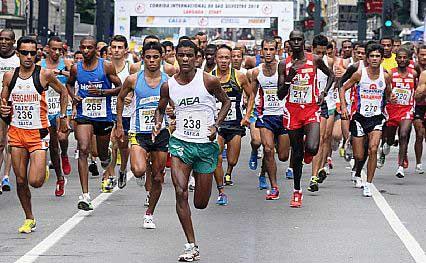 Largada da São Silvestre 2010 / Foto: Sérgio Shibuya/ZDL