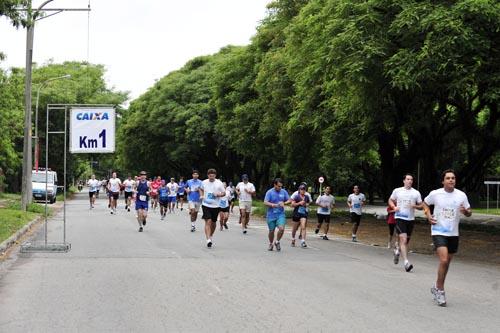 As inscrições para a terceira etapa do Circuito Ecorrida 30K de Revezamento 2011 terminam nesta quinta-feira, dia 21 de julho / Foto: Sérgio Shibuya/MBraga Comunicação