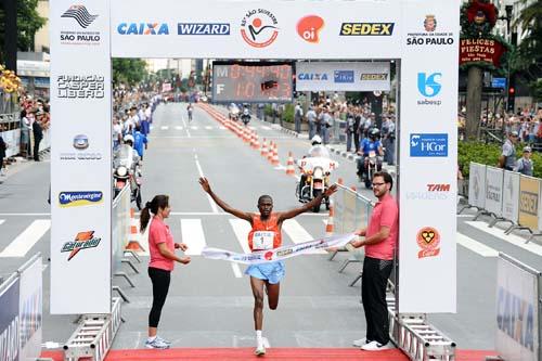 James Kwambai foi bicampeão da São Silvestre  em 2009 / Foto: Sérgio Shibuya / ZDL 