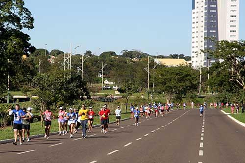 Amadores no Parque das Nações Indígenas / Foto: Luiz Doro/adorofoto