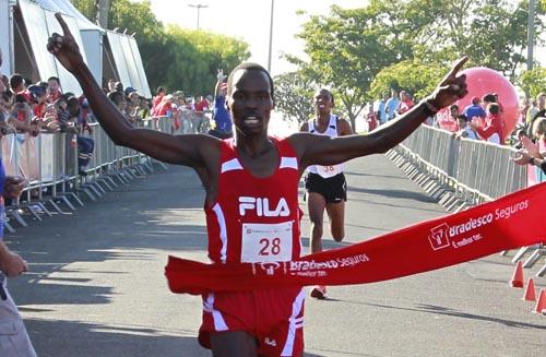 Stanley Kipchirchir  venceu no masculino / Foto: Divulgação