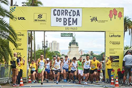 Largada para percursos de 5K e 10K  / Foto: Ricardo Soares / Divulgação