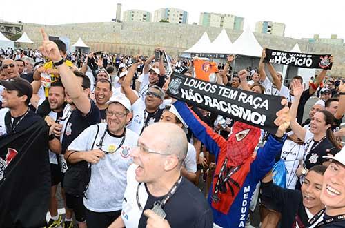 Mais de 3 mil corinthianos, entre corredores e acompanhantes, foram à Arena Corinthians / Foto: J.Mantovani