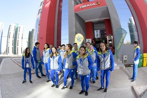 Atletas de ginástica artística, vela, rugby e badminton foram os primeiros a entrar na Vila / Foto: Divulgação