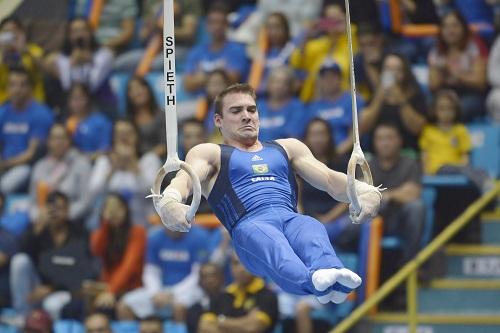 Campeão olímpico, mundial e pan-americano explica que mudanças no código de pontuação e aumento do rigor dos árbitros vão derrubar a nota final dos ginastas. "Não quer dizer que o nível da ginástica caiu"; torneio começa em 2 de outubro / Foto: Osvaldo F./Contrapé