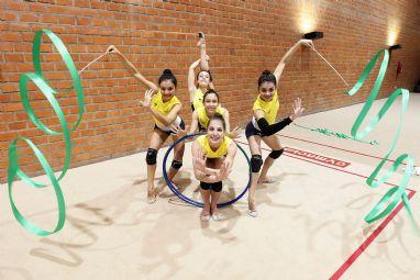 Às 18h (horário de Brasília), a Seleção Brasileira Individual, formada por Angélica Kvieczynski (Sadia) e Natália Gaudio (Escola de Campeãs), inicia as provas de arco e bola, já podendo conquistar medalha / Foto: Wagner Carmo / Inovafoto / COB