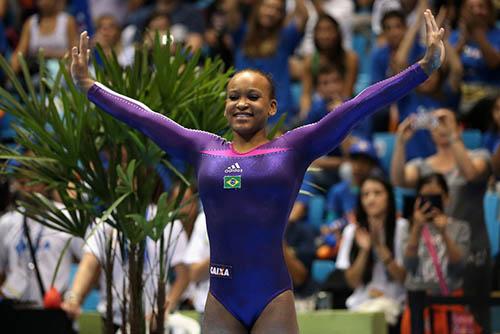 Ginasta de 16 anos deve voltar a competir na etapa de Baku da Copa do Mundo, em fevereiro  / Foto: Getty Images