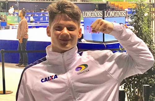 Diogo Soares conquista a primeira medalha do Brasil no Mundial Junior / Foto: Divulgação/CBG