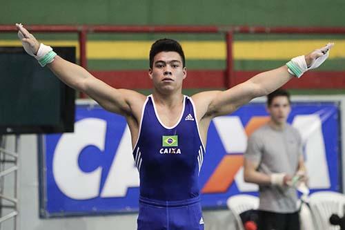 Sérgio Sasaki ficou entre os melhores do Mundo / Foto: Ricardo Bufolin/CBG