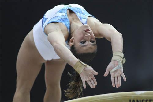 A Confederação Brasileira de Ginástica (CGB) informou neste domingo, dia 16 de Outubro, que a atleta Jade Barbosa não disputará os Jogos Pan-americanos Guadalajara 2011 / Foto: Divulgação FIG  