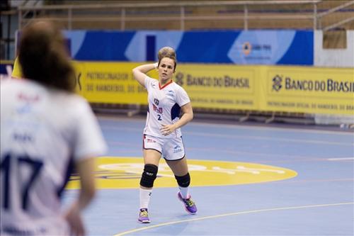 Marcela Ehalt, central de Blumenau (SC) / Foto: Divulgação / CBHb