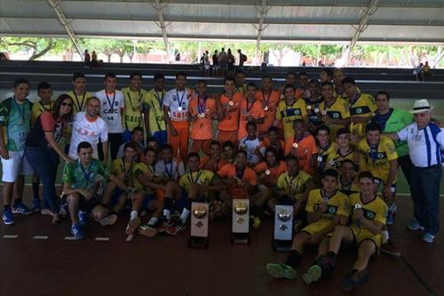 Equipes medalhistas da competição / Foto: Divulgação / CBHb