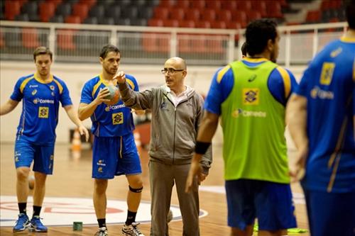 Equipe está confiante na busca do título / Foto: Divulgação / CBHb