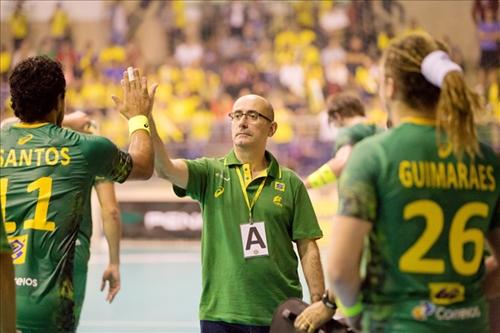 Jordi Ribera, técnico dos brasileiros / Foto: Divulgação / CBHb