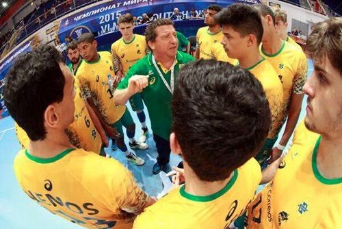 Ivan Mazieiro, o Macarrão, técnico / Foto: Divulgação / IHF