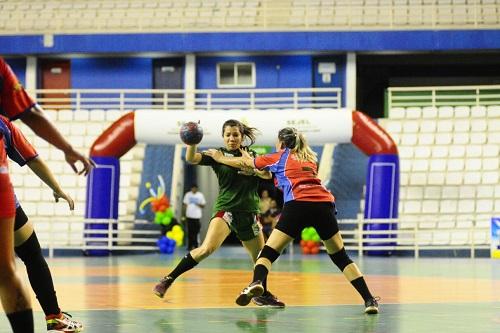 Português/AESO (PE), Adalberto Valle (AM) e Montes Claros (MG) podem conquistar a competição neste domingo (29) / Foto: Divulgação