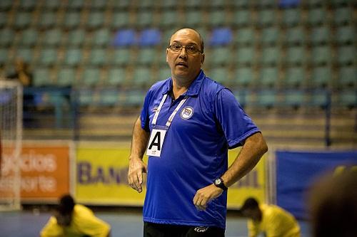 Sérgio Hortelan, técnico do Pinheiros / Foto: Cinara Piccolo/Photo&Grafia