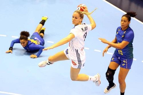 Depois do primeiro jogo na sexta-feira (29), equipe brasileira voltou a enfrentar a vice-campeã olímpica neste domingo (1º) / Foto: Divulgação/FF Handball