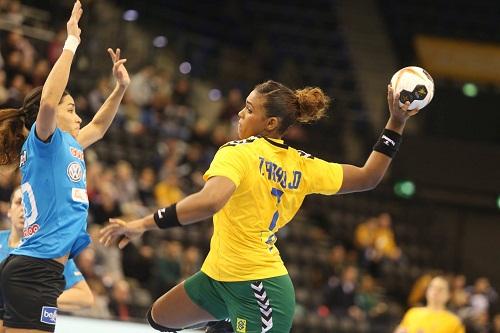 Jogo contra as atuais campeãs olímpicas será nesta terça-feira (5), às 14h45 (horário de Brasília) / Foto: Germany 2017