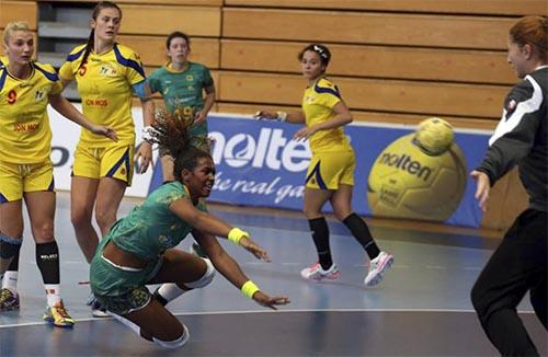 Tamires Morena, pivô da Seleção Júnior / Foto: Divulgação / IHF