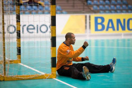 Maik Santos, goleiro do Taubaté (SP)  / Foto: Cinara Piccolo/Photo&Grafia/arquivo 