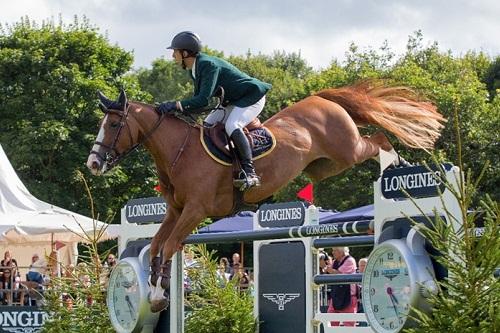 Após vencer a prova de abertura, integrar a equipe medalha de ouro na Copa das Nações, Yuri Mansur fechou o final de semana com a terceira vitória no GP Longines King George V Gold Cup e único sem faltas / Foto: Divulgação