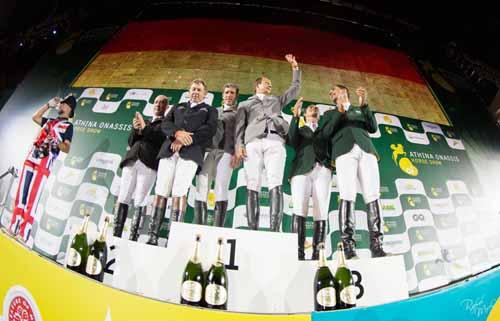 O segundo dia de competições do Oi AOHS encerrou com a prova Schweppes Nations Challenge (1.50 m) e deixou o público em êxtase na noite de sexta feira (5/10) / Foto: Divulgação