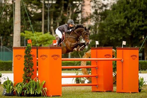 A campeã do GP / Clássico Victoria Medonça com Una Bella  / Foto: Luis Ruas