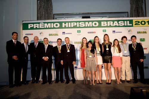 Campeões da Copa das Nações de Wellington no palco para homenagem / Foto: Ricardo Monteiro