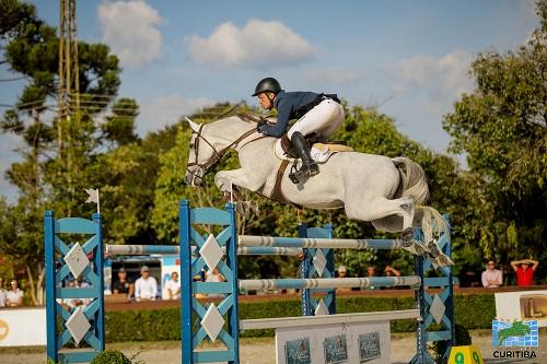 Stephan Barcha com Chevaux Unforgettable: campeão do GP World Cup / Foto: Luis Ruas