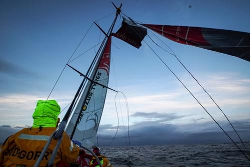 Barco soma apenas 8 pontos e tem classificação geral comprometida / Foto: Yann Riou / Dongfeng Race Team / Volvo Ocean Race